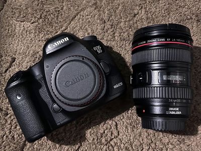 Canon 5D iii , ef 24-105 f4 , ef 100mm macro 2.8L