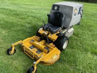 2023 Walker T27i Zero-Turn Commercial Lawn Mower