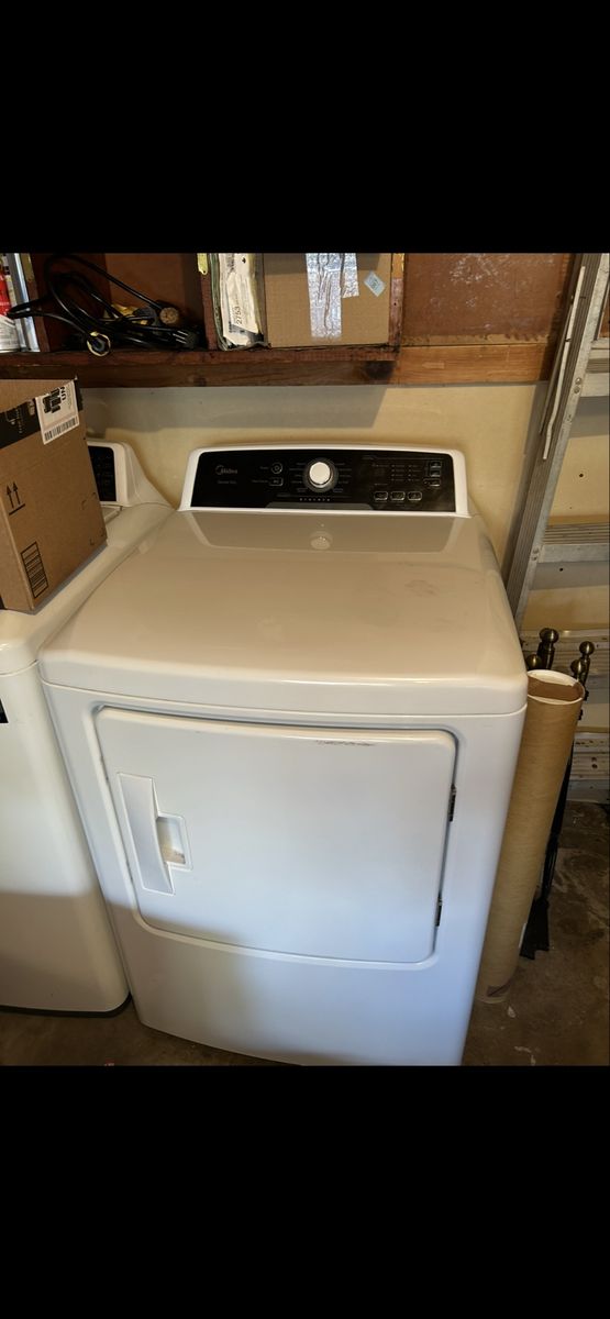 Midea White Electric Clothes Dryer