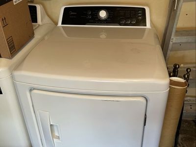 Midea White Electric Clothes Dryer