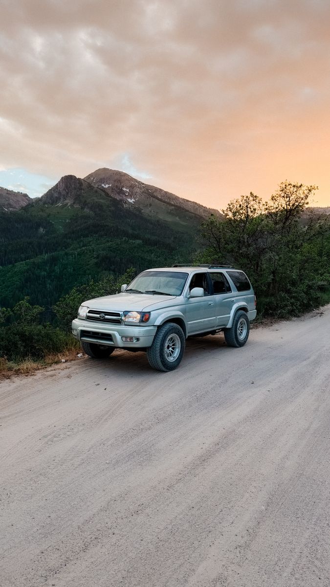 2000 Toyota 4Runner Limited