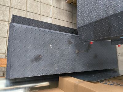 Weather Guard Lo-Side Tool Box w/Keys #174-52-01