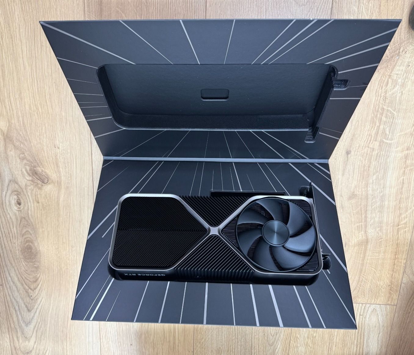 NVIDIA GEFORCE RTX 4090 Founders Edition 24GB