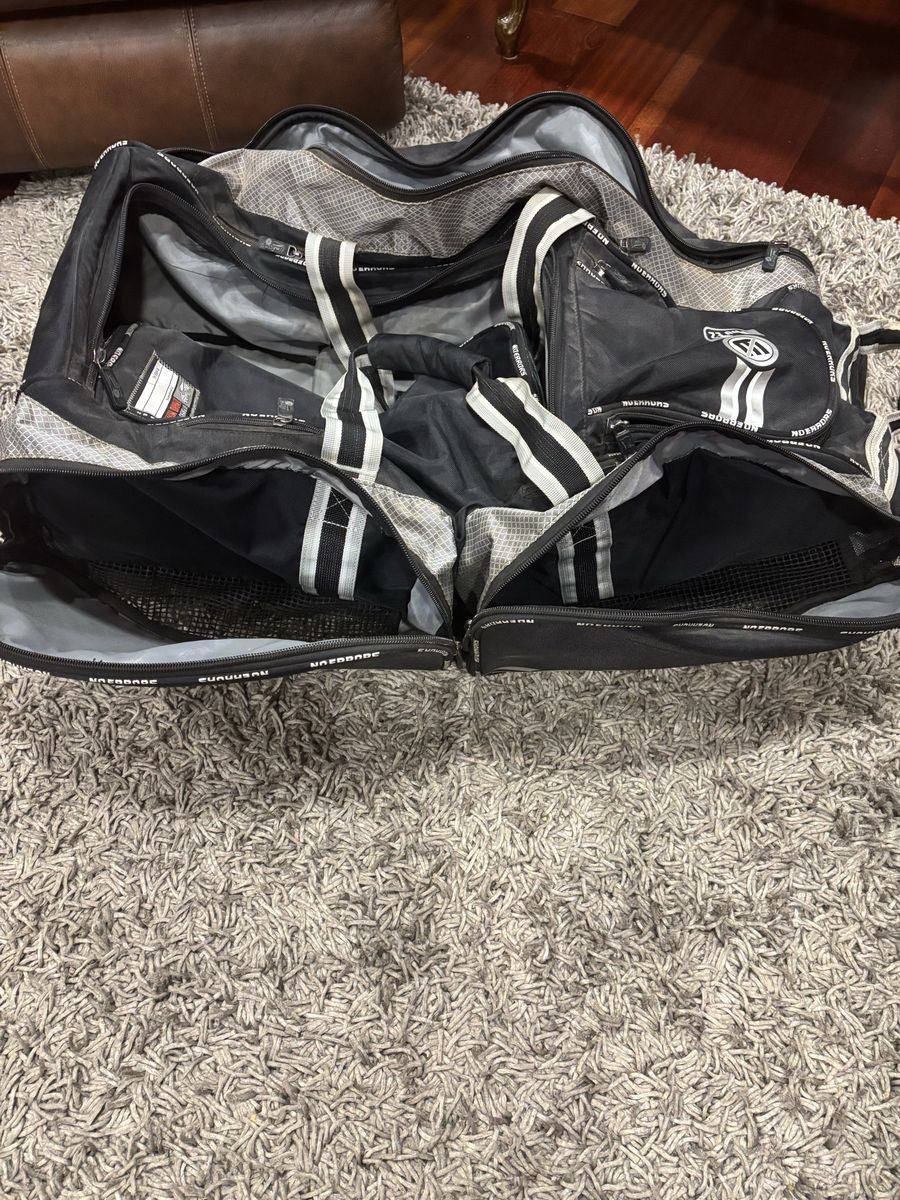 No Errors E2 Catchers Softball Bag