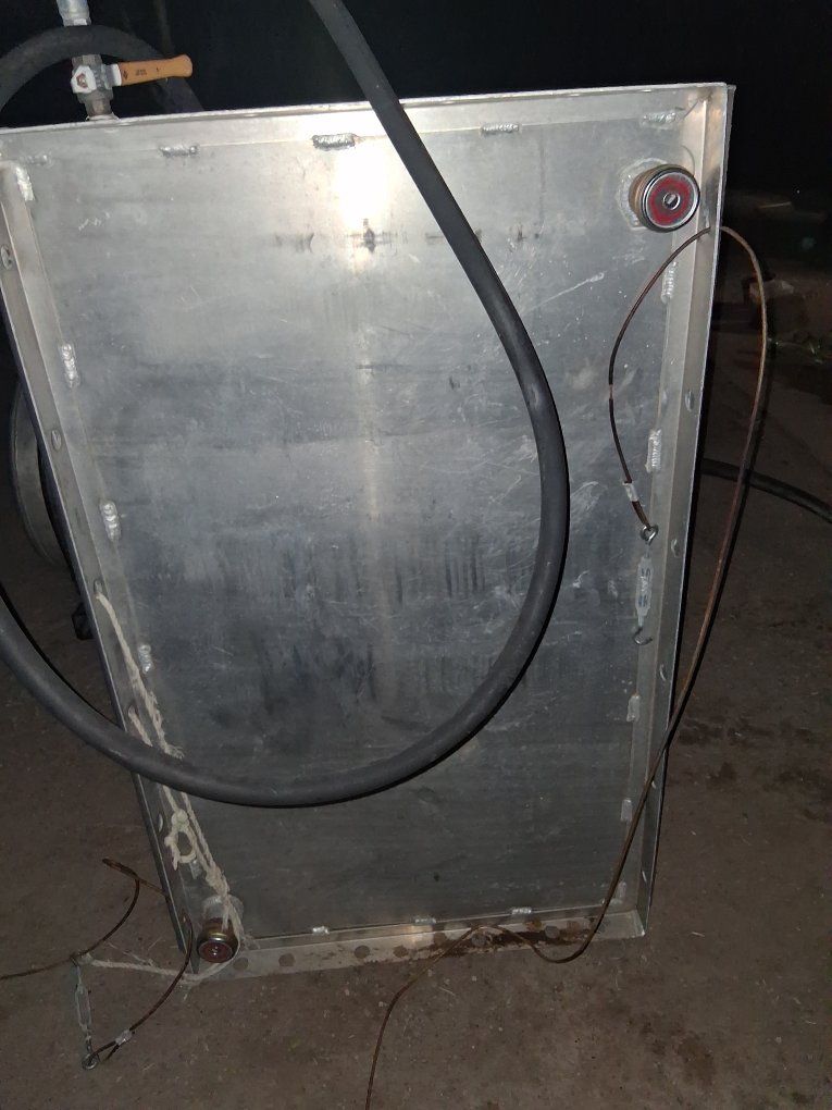 100gal Aluminum Rectangular Fuel Tank - Heavy Duty Welded Construction, Includes Hoses and Valves