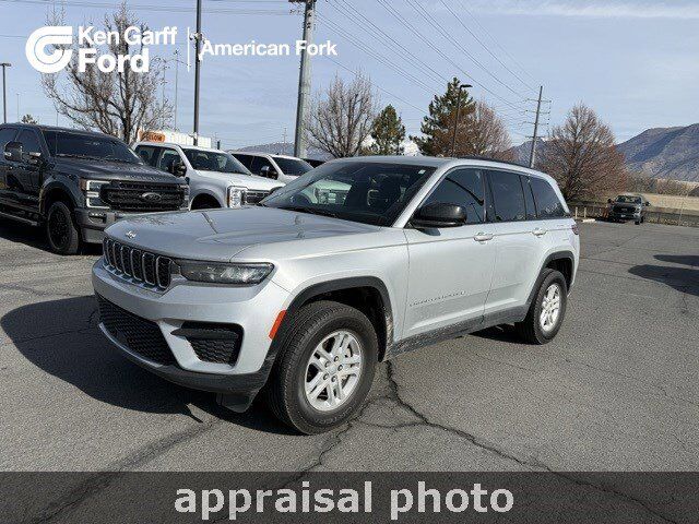 2024 Jeep Grand Cherokee Laredo