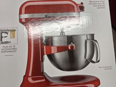 KitchenAid Professional 600 Series 6 Quart Bowl-Lift Stand Mixer - Empire Red, NIB