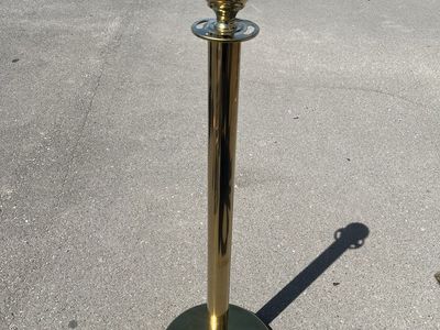 8-Polished gold ball top stanchion post