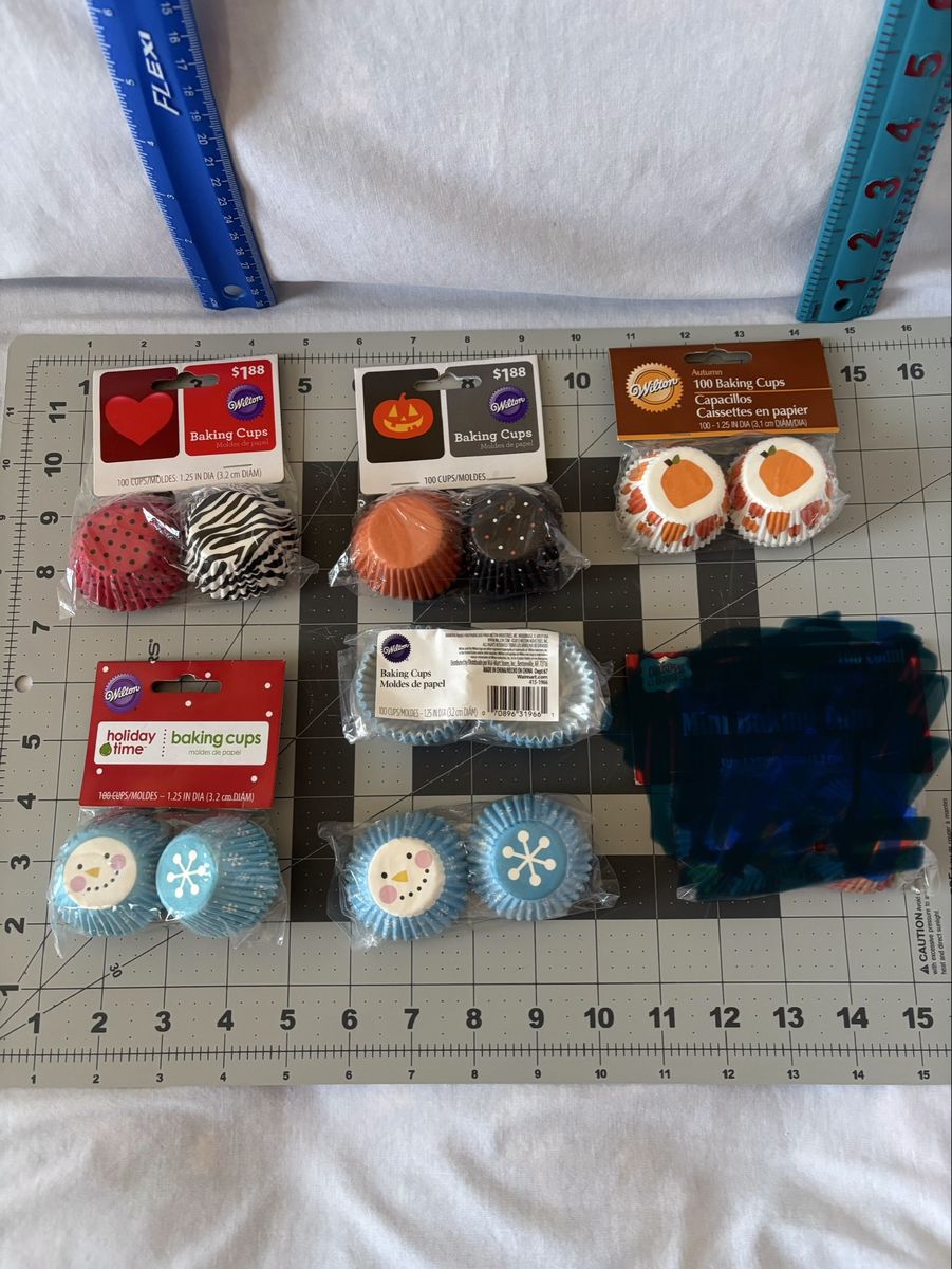 Wilton Mini Baking Cups (different)