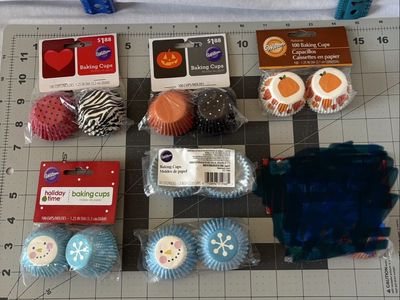 Wilton Mini Baking Cups (different)