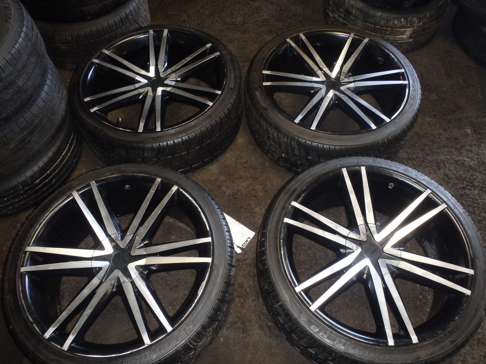 SET OF USED 22" INCH WHEELS AND TIRES 22X9.5 5X120 TIRES SIZE 265/35R22