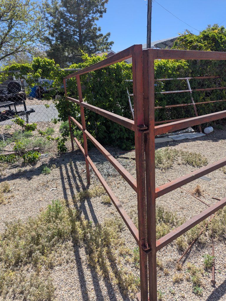 6 Corral Fence Panels