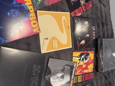 Vinyl record lot And Turntable