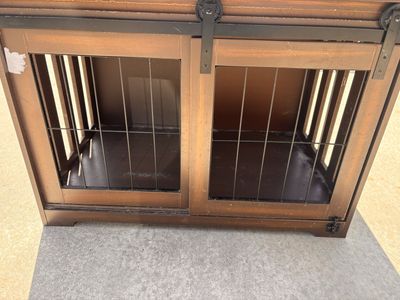 Wood dog crate