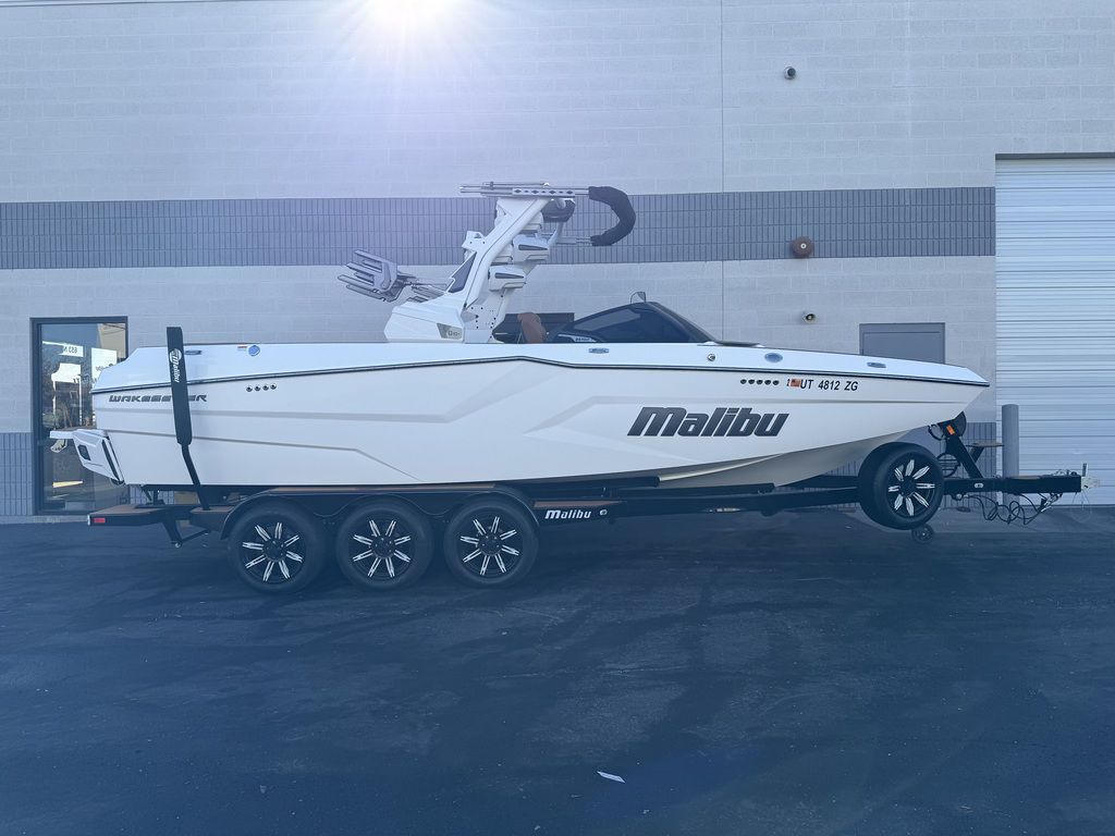 2025 Malibu Boats 24 MXZ