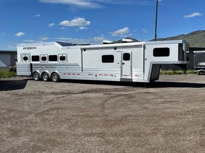 2026 Logan Coach Riot 5H GN 16' Premier Custom Living Quarters