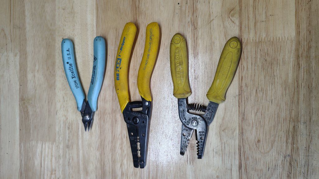 Wire Cutter/Stripper Set
