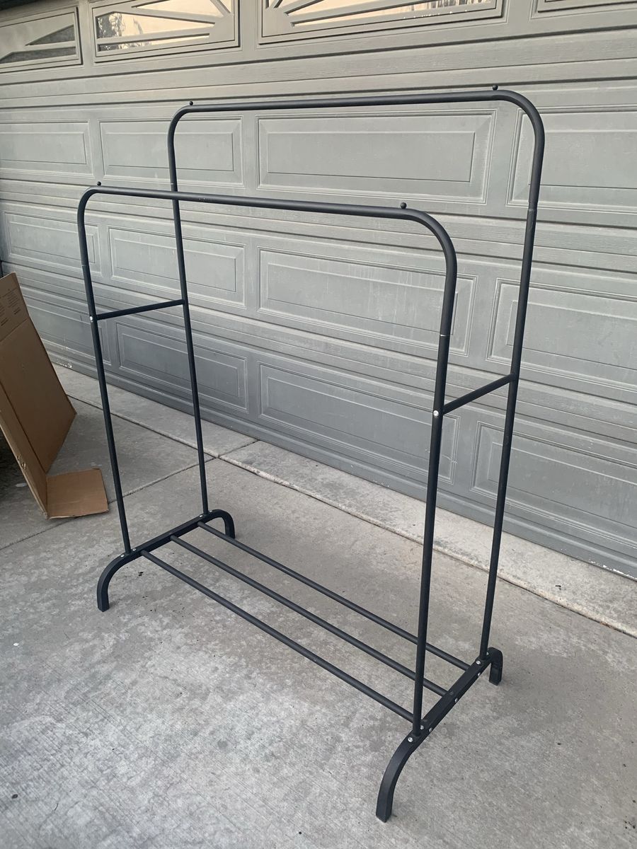 Clothing rack