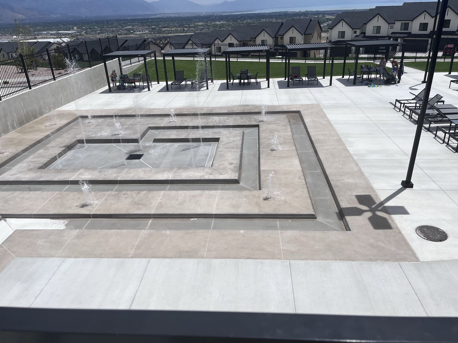 Main image 14