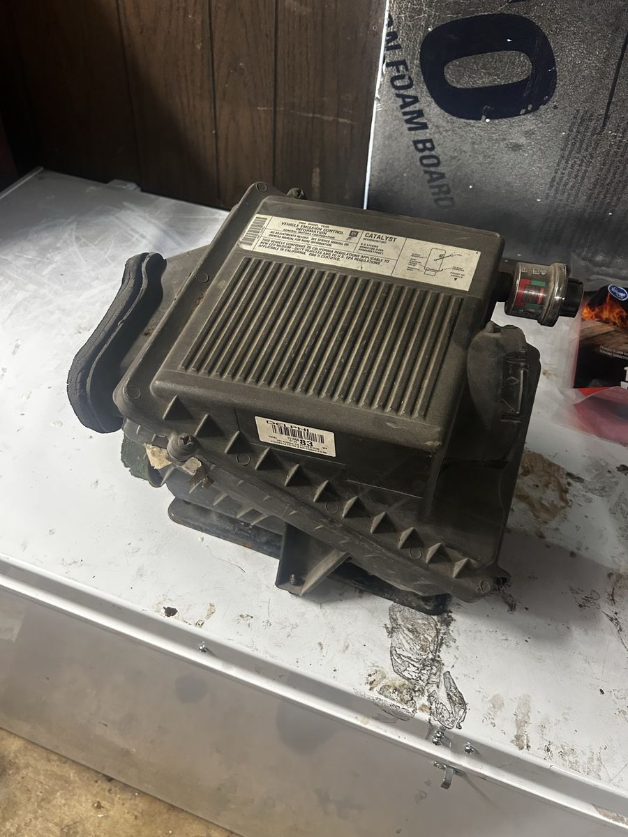 2004 GMC Factory Air Box