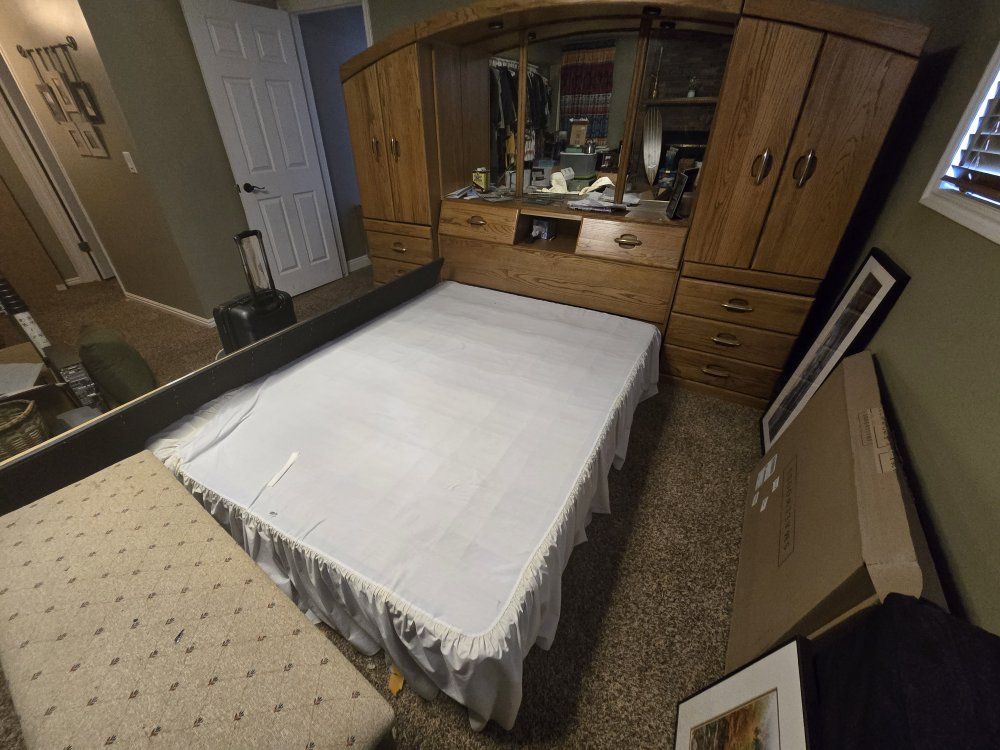 Main image 6