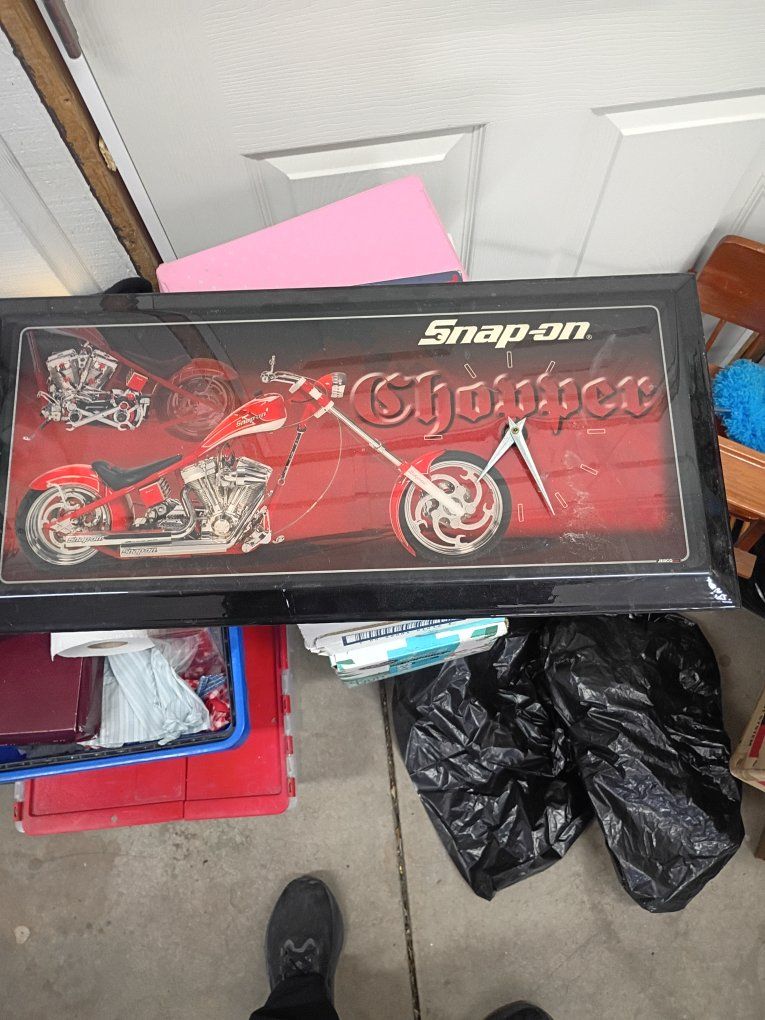 Snap-on Chopper Motorcycle Wall Clock - Red & Black, Collectible Memorabilia