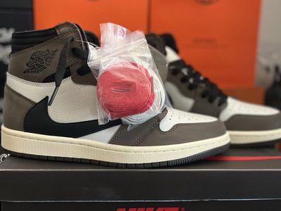 air Jordan 1 travis Scott mocha