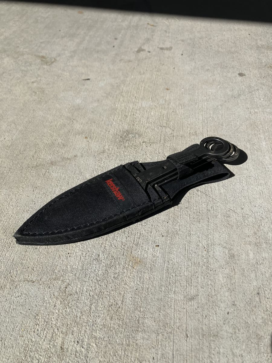Used Kershaw Throwing Knifes