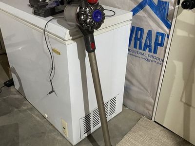 Dyson V8 Animal Cordless Vacuum