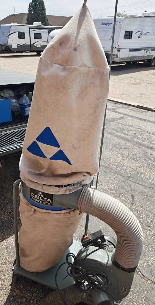 delta dust collector