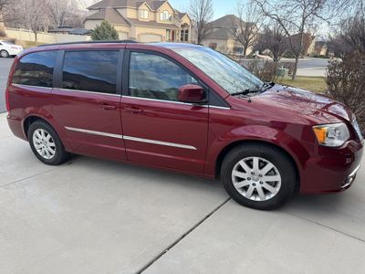 2014 CHRYSLER TOWN AND COUNTRY Touring