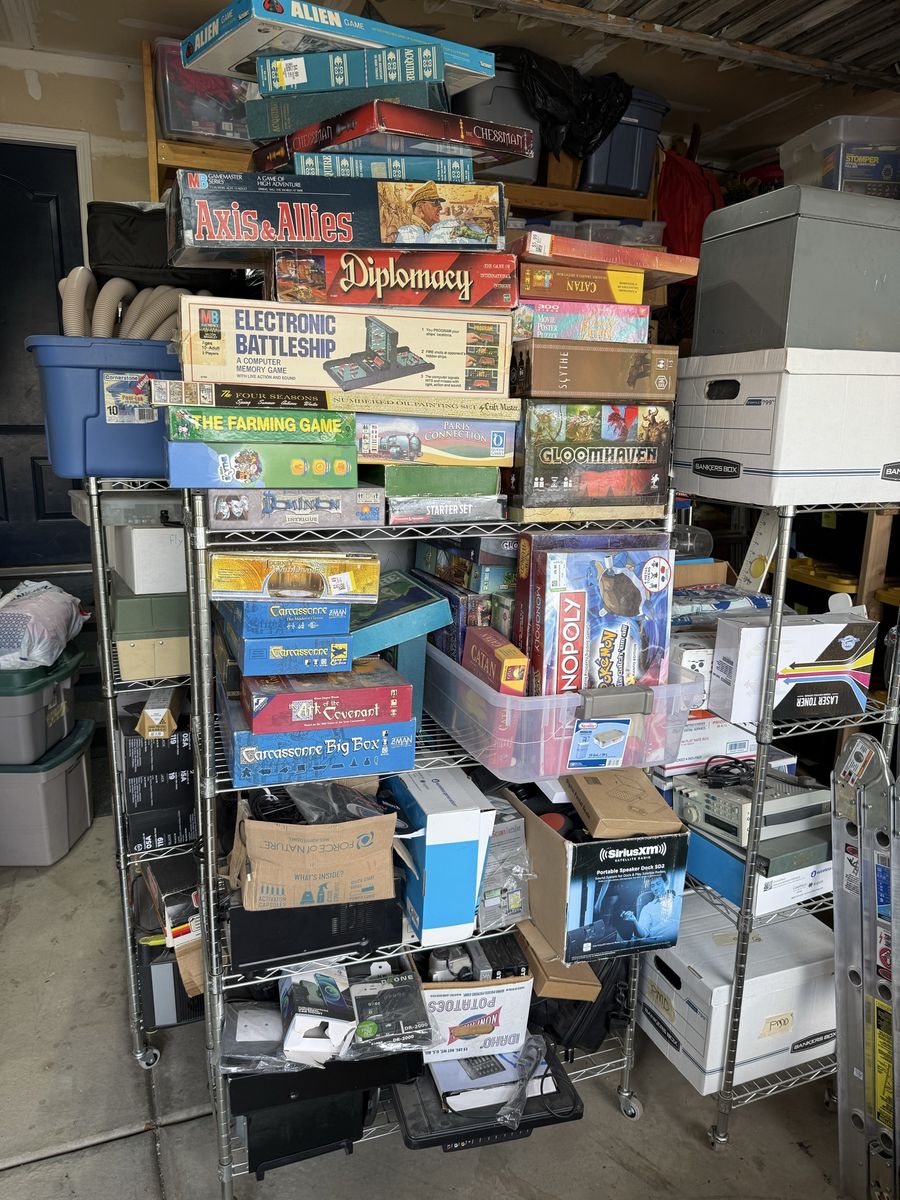 Reseller - Ebay - Estate Sale  - Video board Games