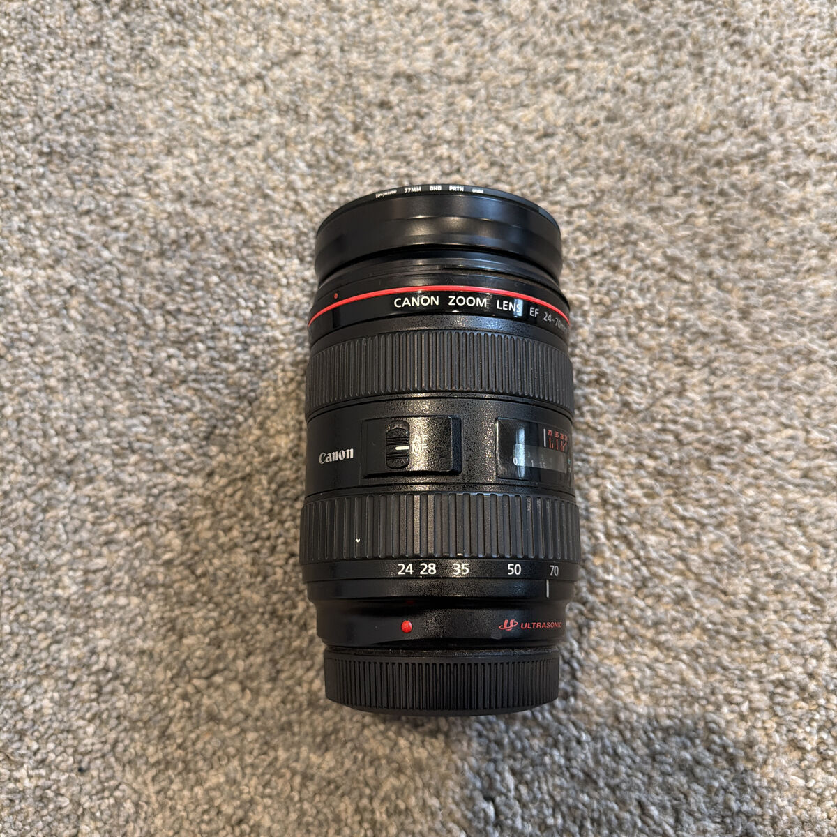 Canon Zoom Lens EF 24-70mm 1:2.8 L