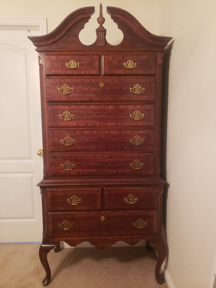 Main image 4