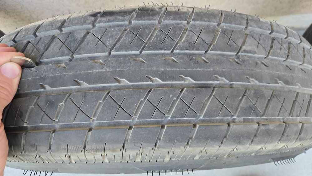 Main image 3