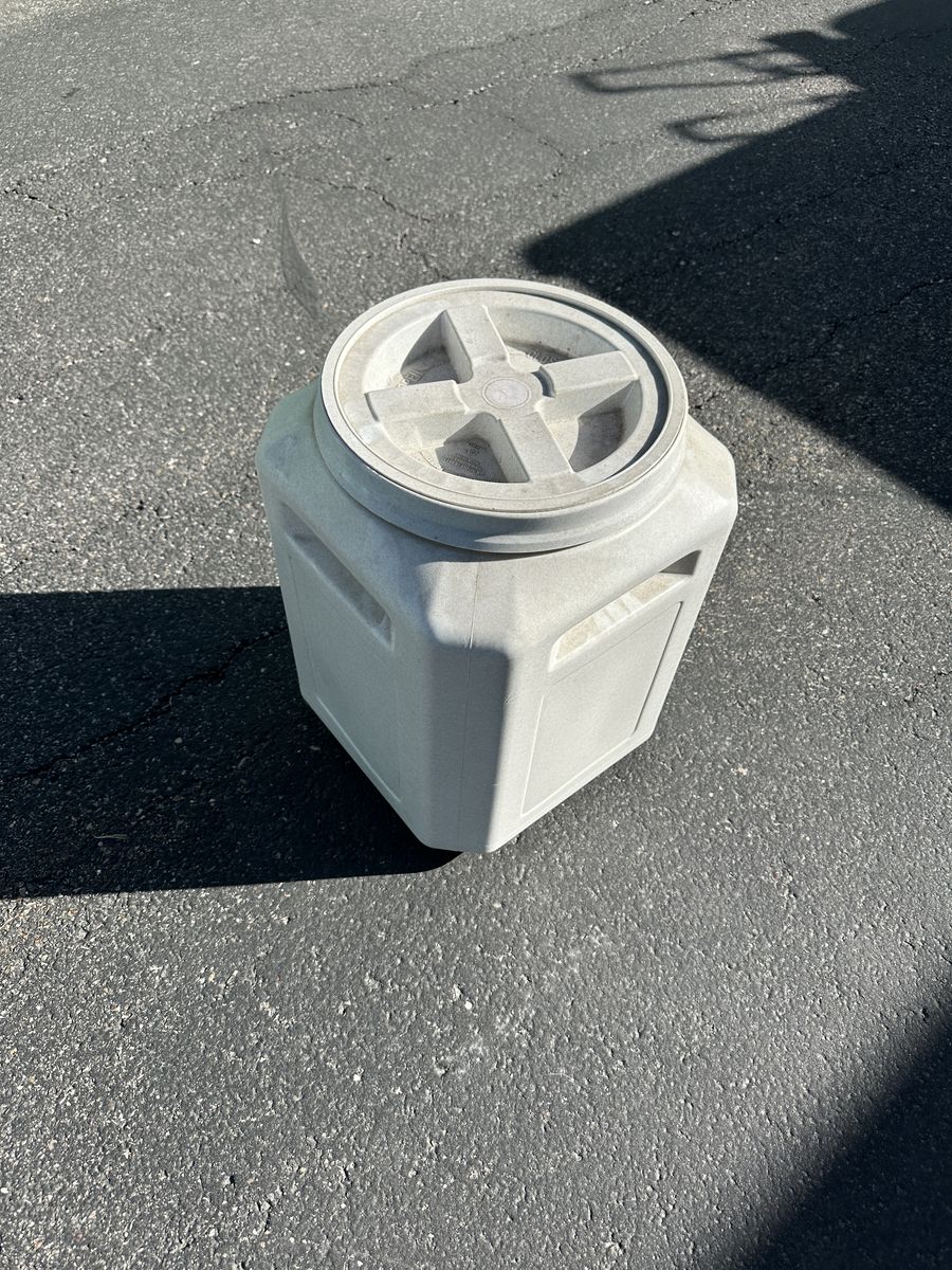 Animal Food Container - 50lb Capacity