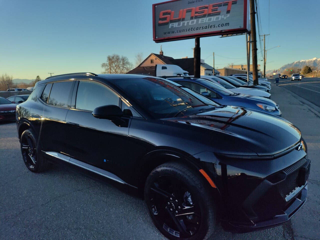 2025 Chevrolet Equinox EV RS