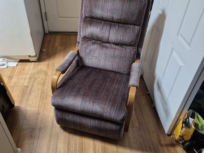 Rocker recliner