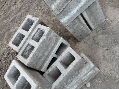 $20 - Landscape Blocks & Concrete Edging