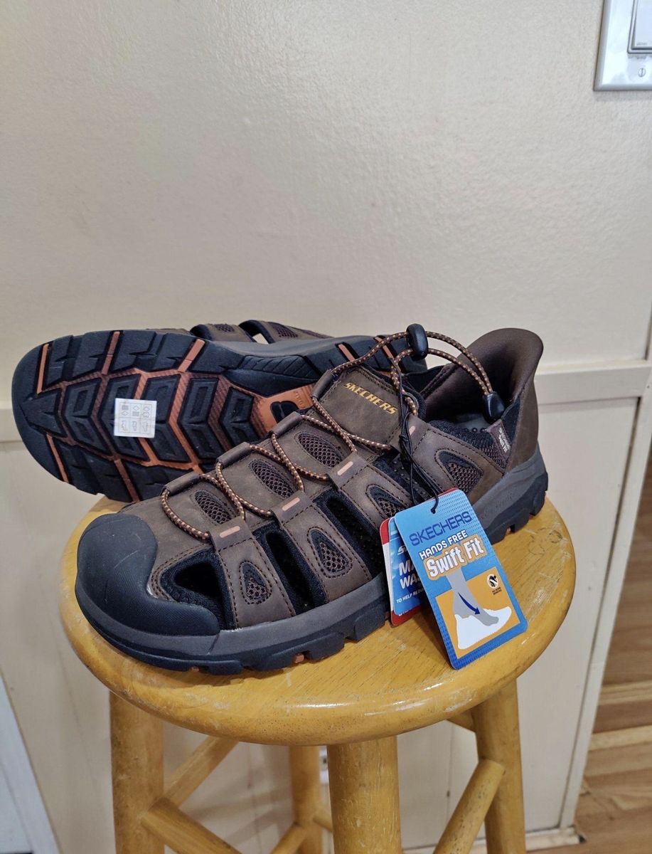 Sketchers Sandles
