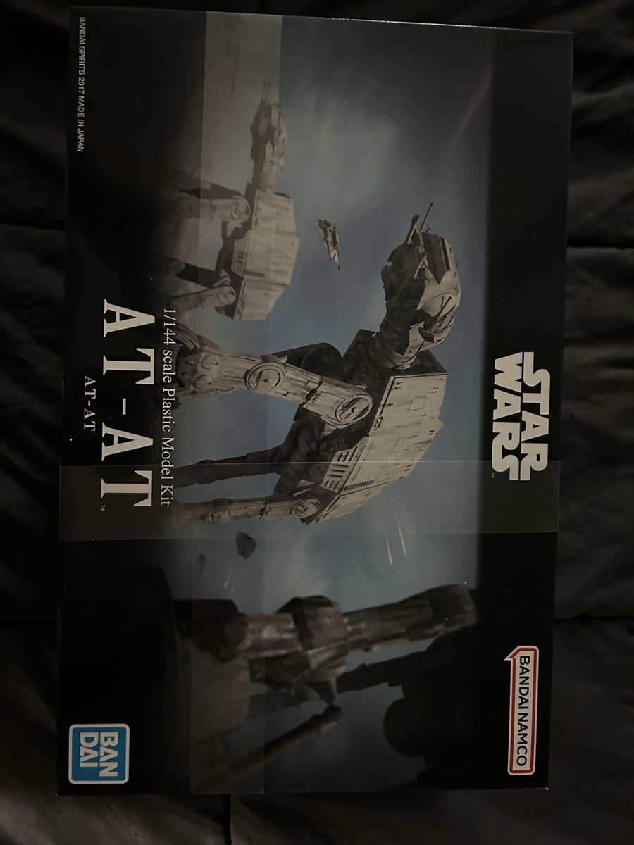 Star Wars Bandai AT-AT Model