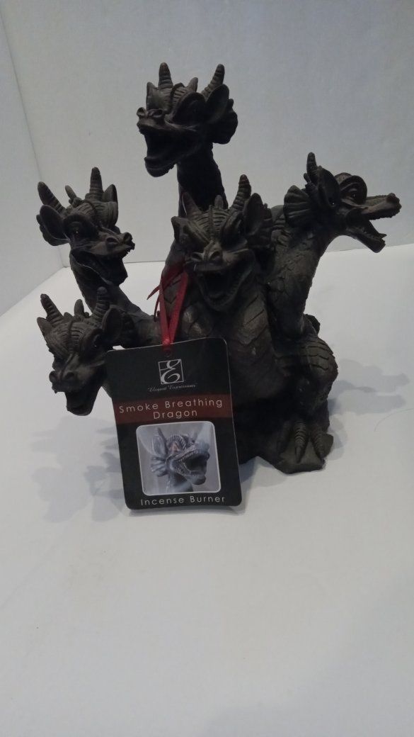 Smoke Breathing Dragon Hydra Elegant Expressions