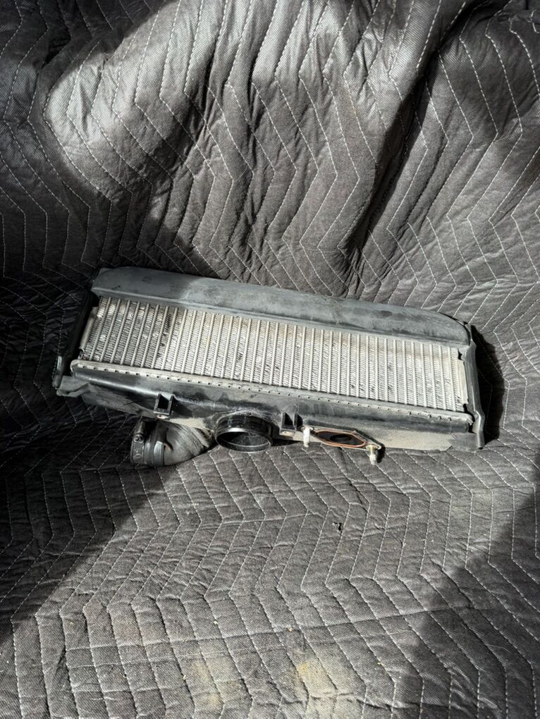 Stock FXT/ WRX EJ Top Mount Intercooler