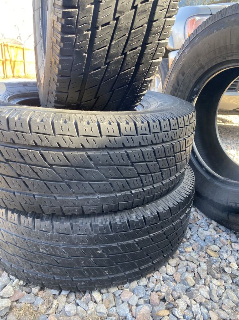 Used Tires LT265/75R 16