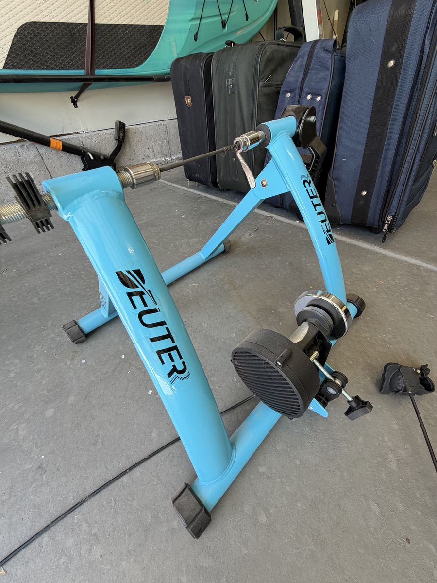 Deuter Indoor Bicycle Trainer Light Blue Magnetic Resistance