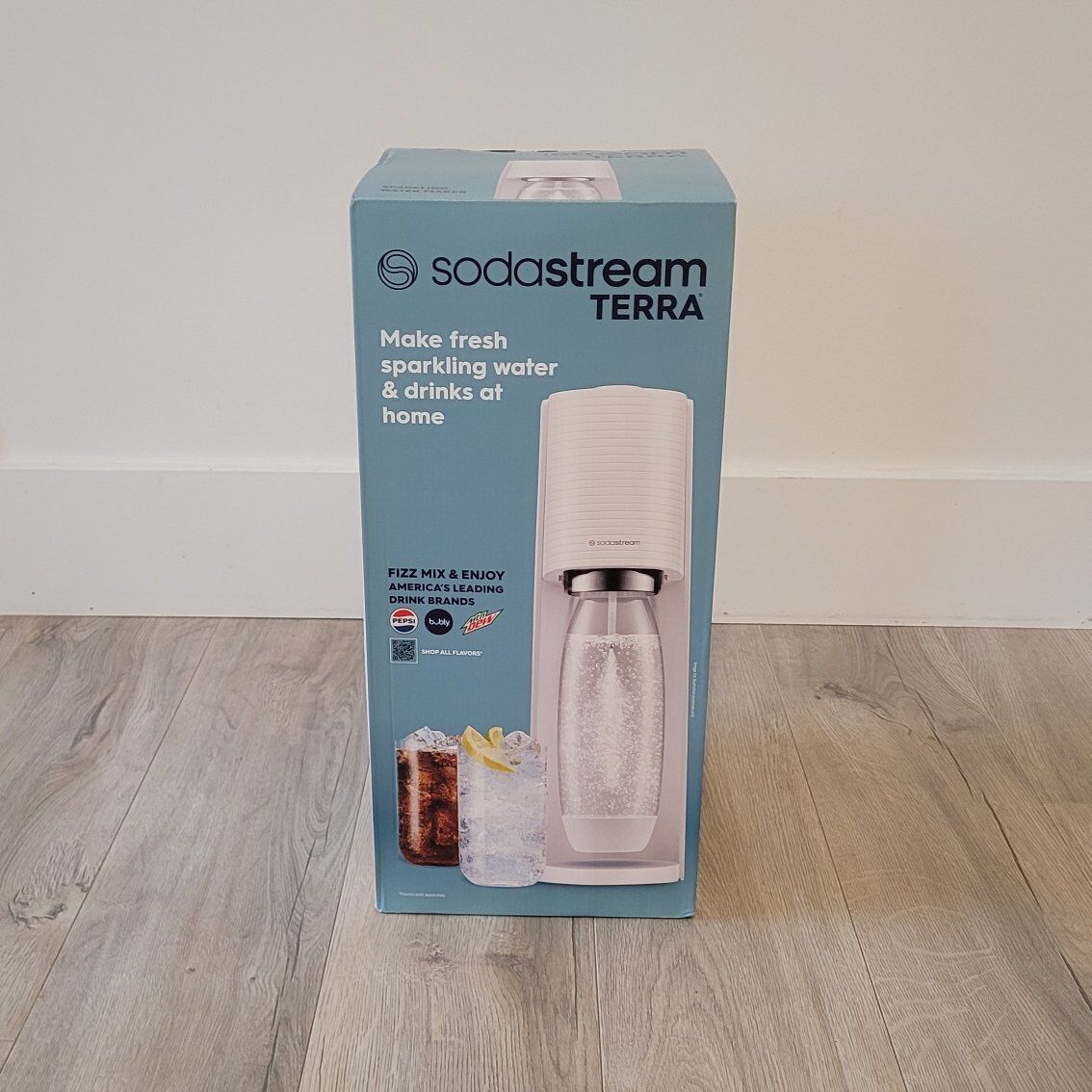 NEW-Soda Stream Terra Sparkling Water Maker