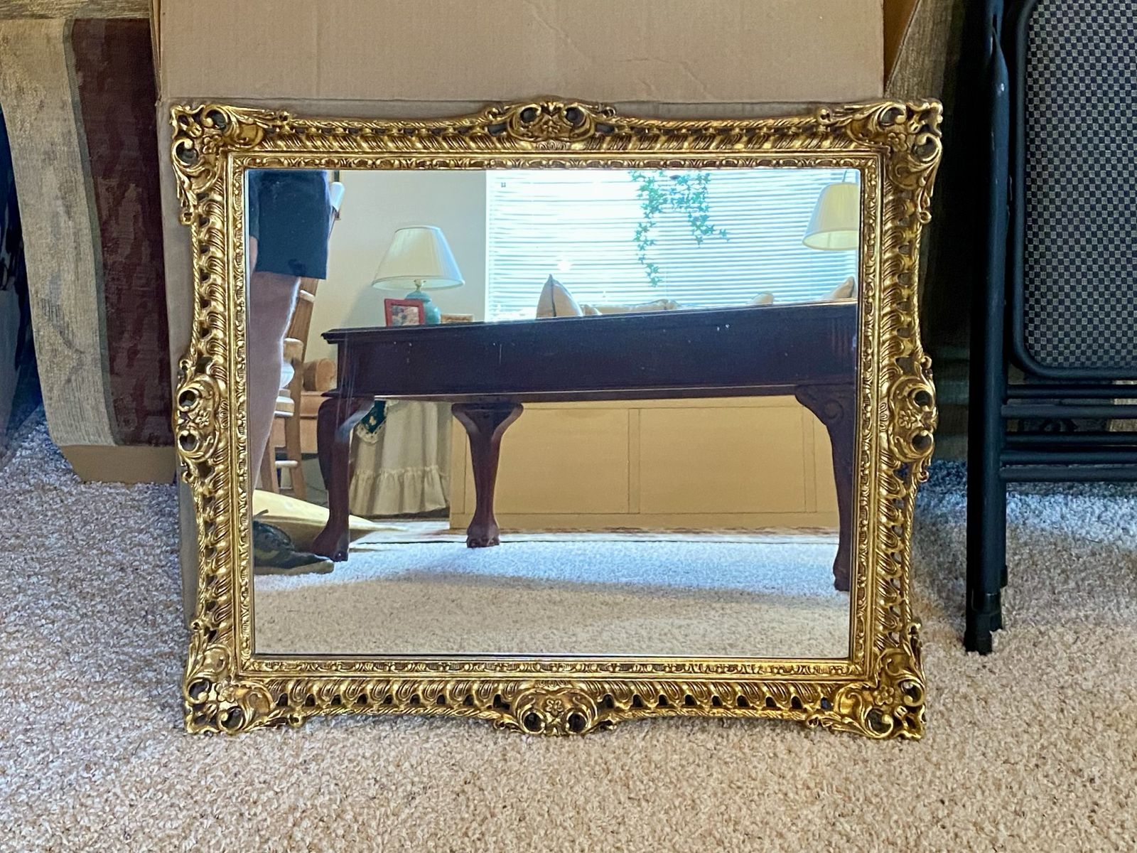 Decorative gold mirror