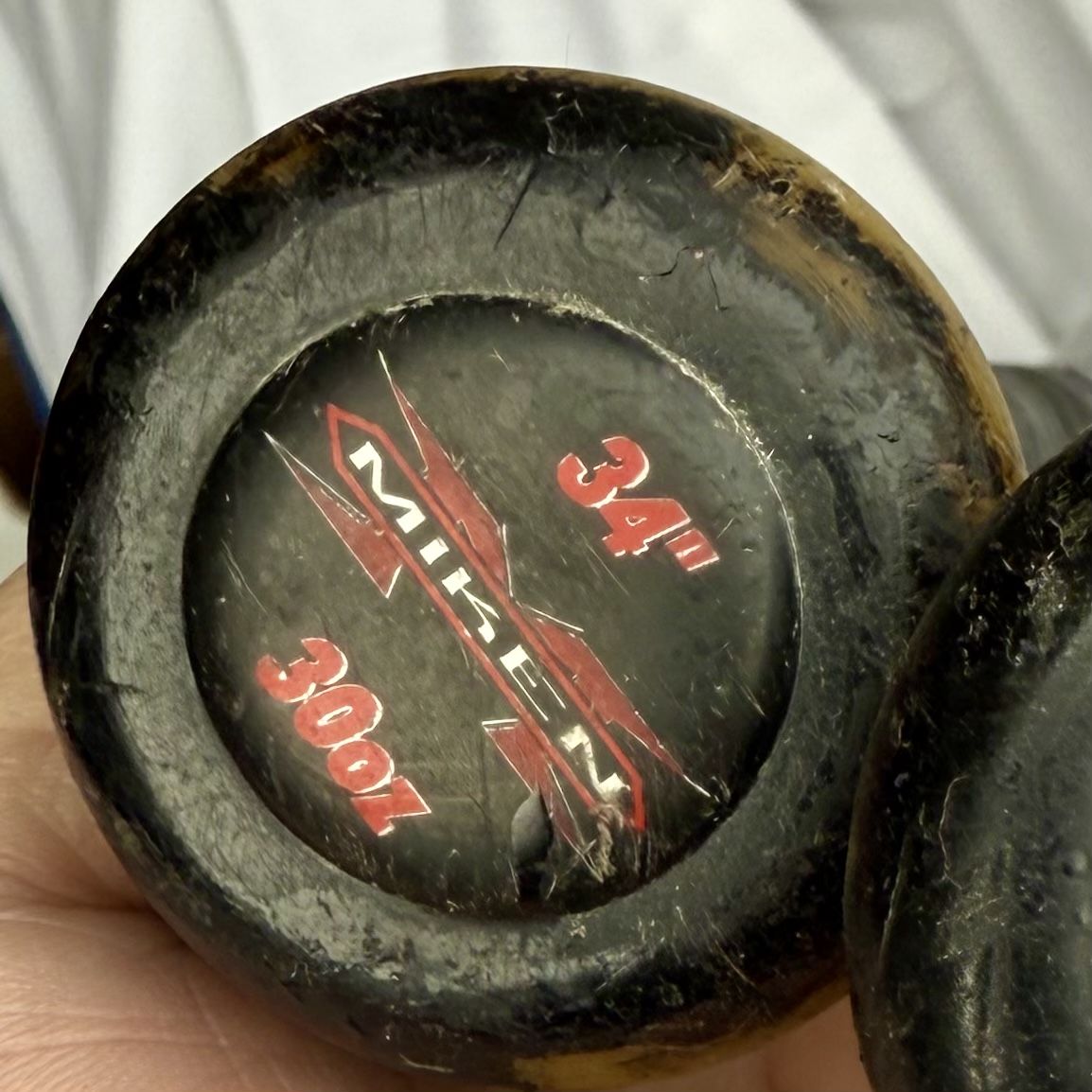 Miken Composite Softball Bat Legacy Ultra II