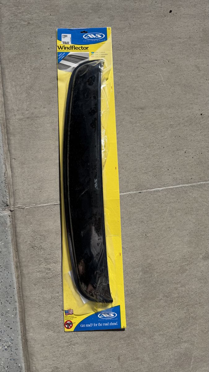 Brand New AVS Sunroof Windflector Ventshade