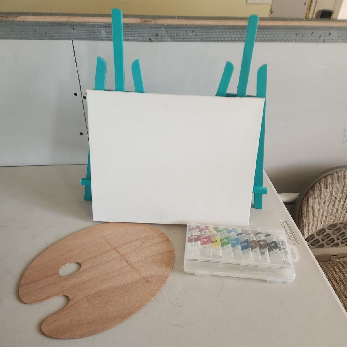 Canvas, Easles and Art Supplies